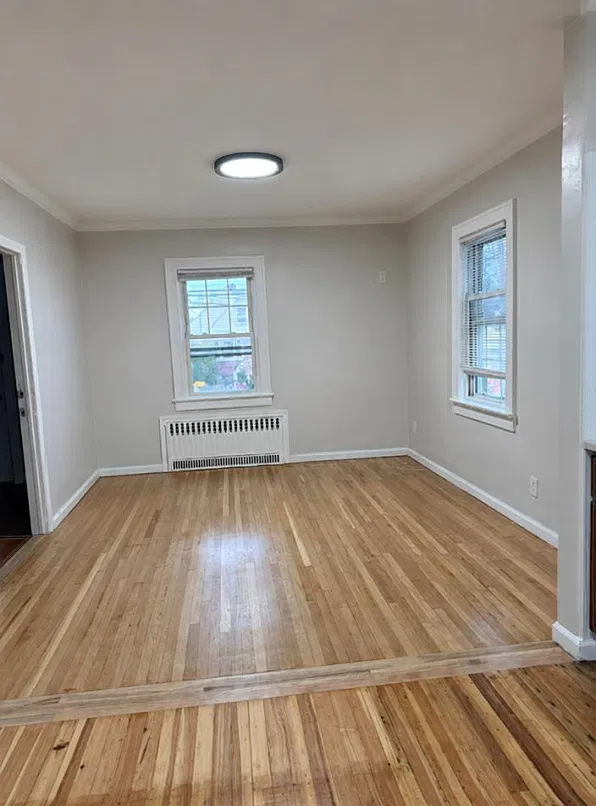 290 Roberts Ave — Photo 1