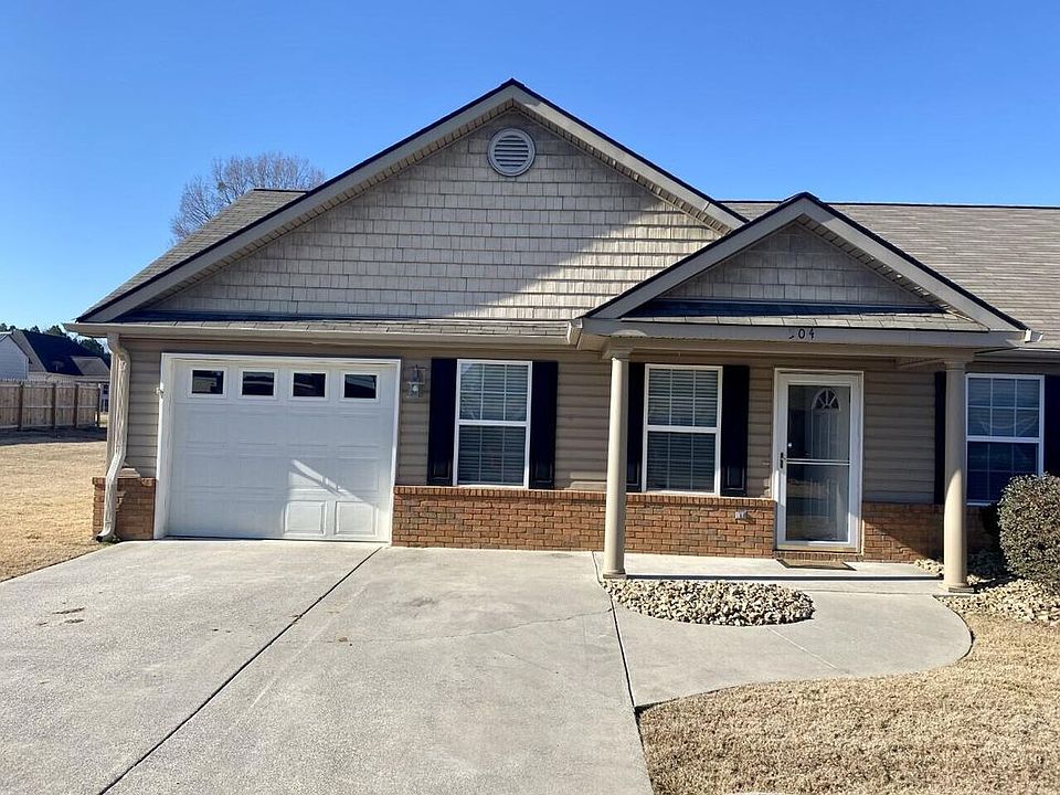 1st image of 504 Cedar Creek Dr