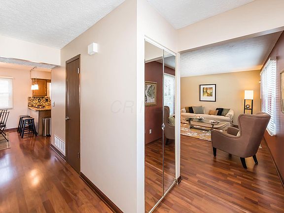 3rd image of 4019 Carlow Ct