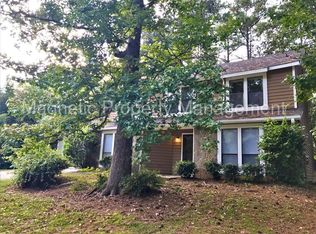 5354 Kelleys Mill Cir, Stone Mountain, GA 30088