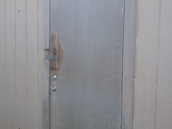 4th image of 1150 N Kirby St Space 102