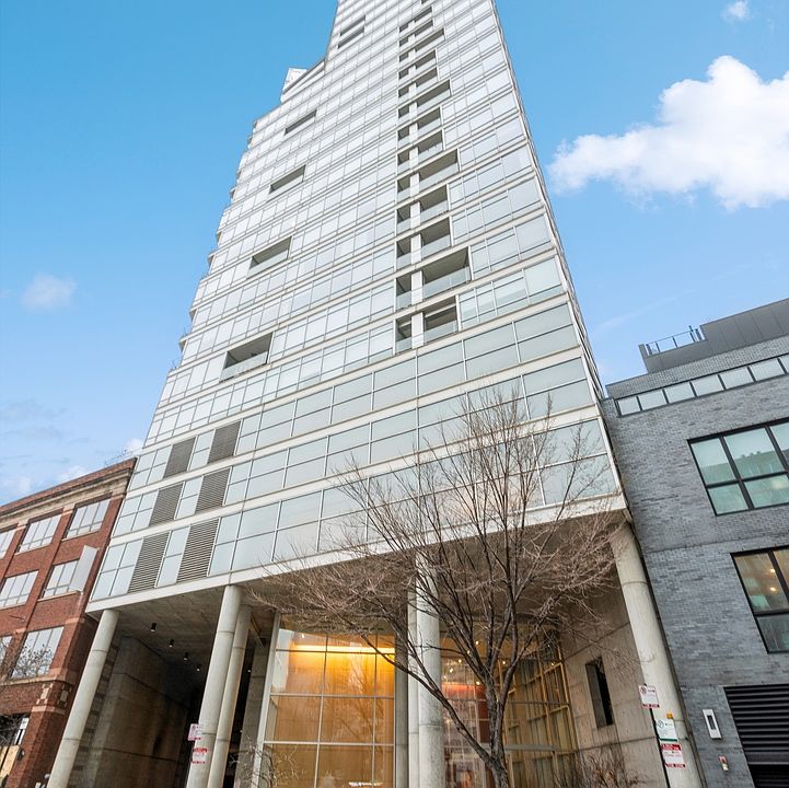 1st image of 510 W Erie St #502