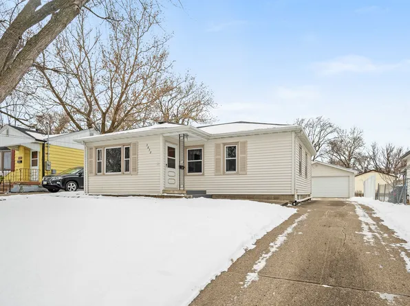 3832 N Union St, Des Moines, IA 50316