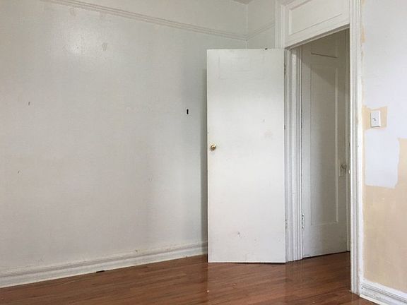 2nd image of 549 Academy St APT 55