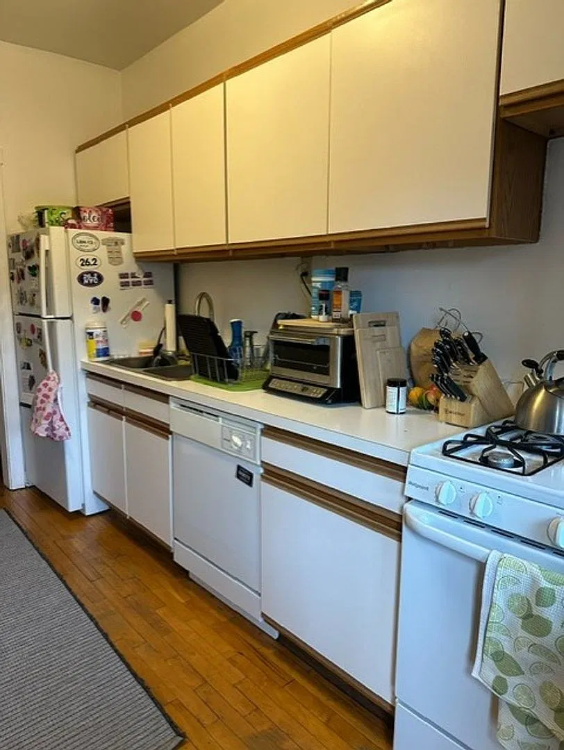 1 bed, 1.0 bath, 705 sqft, $2,200 — Photo 2