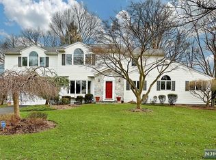 569 Sylvan Rd, River Vale, NJ 07675