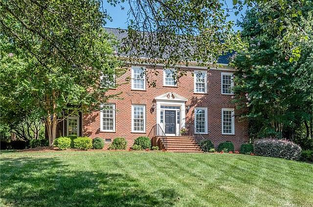 1st image of 3420 Royden Pl