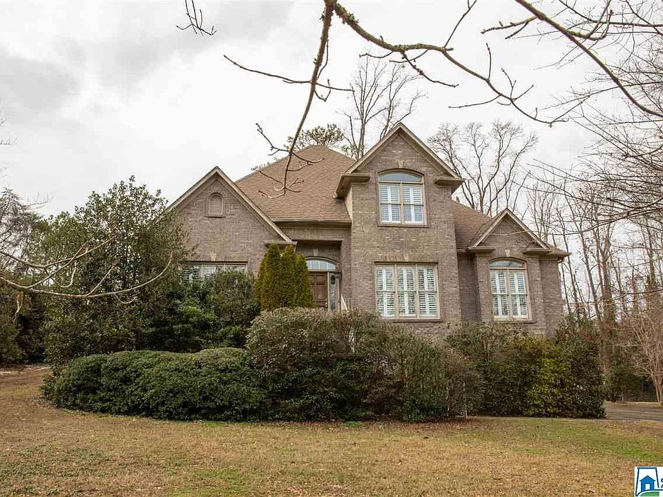 1st image of 970 Cobble Creek Dr