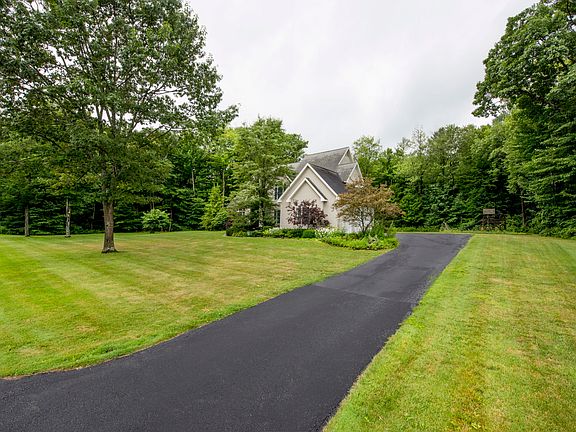 5th image of 4 Southbrook Ln