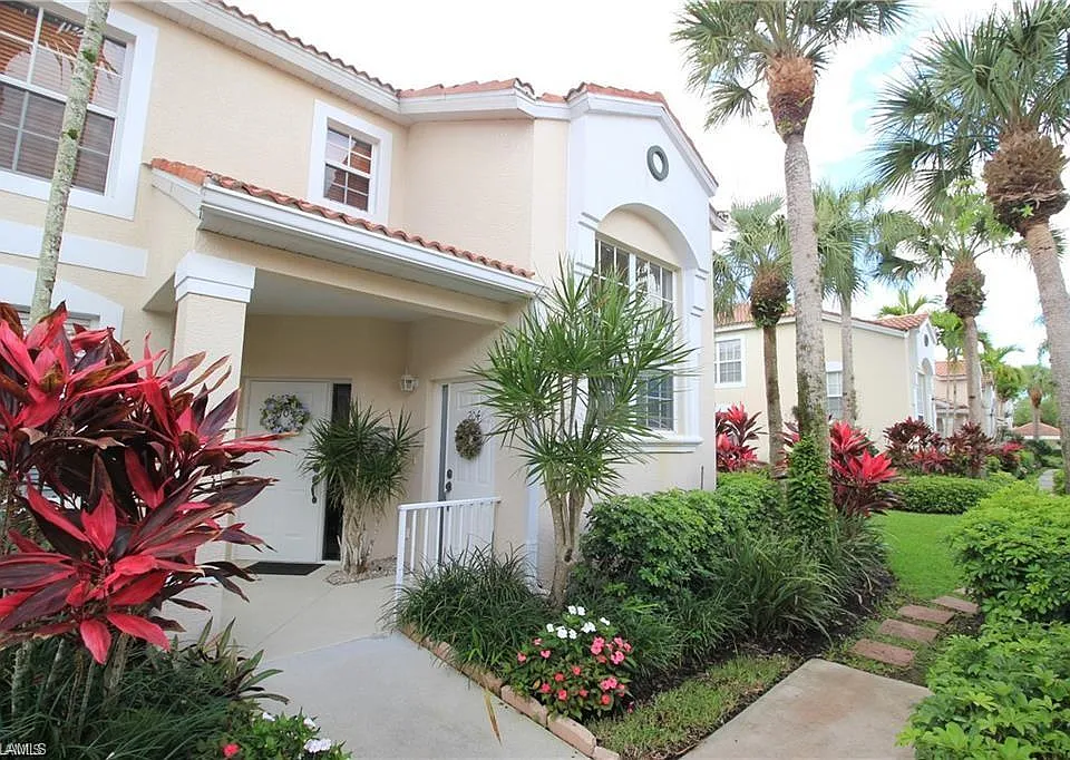 2920 Cypress Trace Cir #204