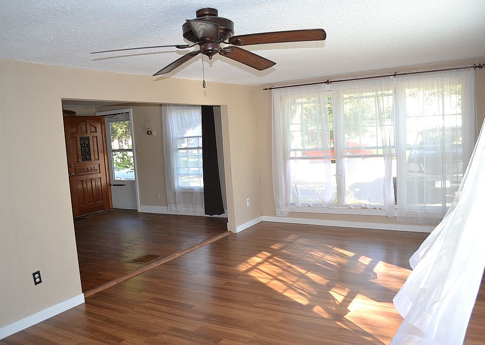 Living Room & Family Room