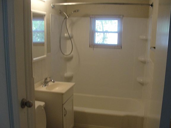 5th image of 7517 W 65th St