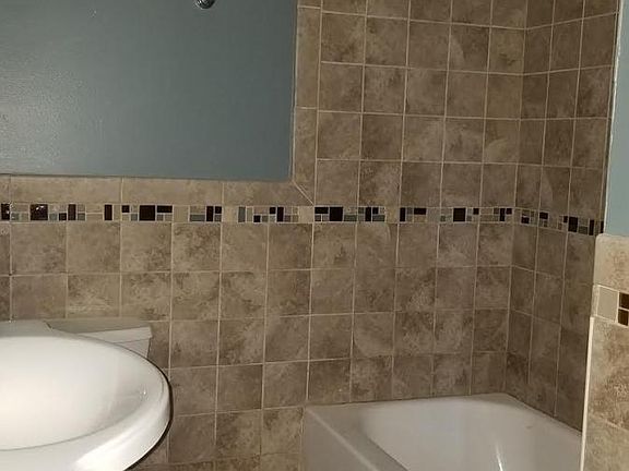 3rd image of 5123 W Berenice Ave