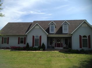 412 W Moore Ave, Owensville, MO 65066