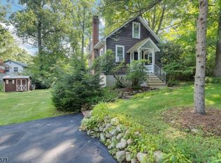 13 Southard Rd, Mount Arlington, NJ 07856