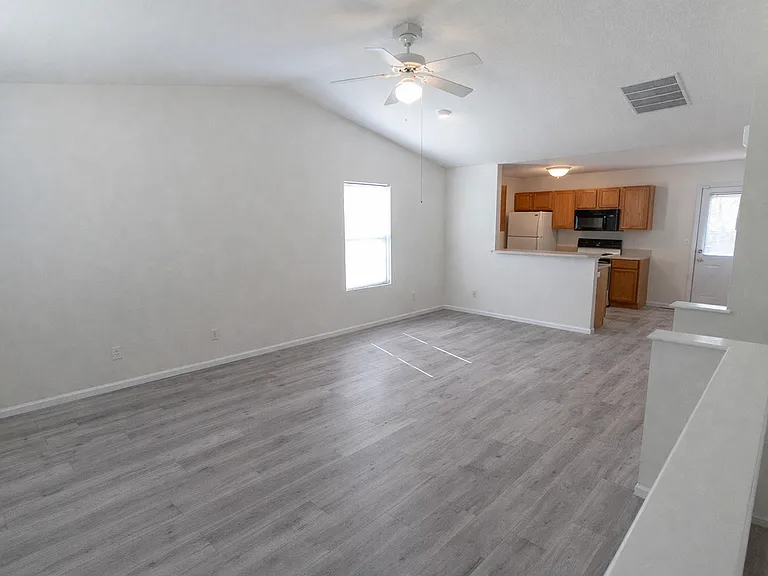 3334 Saint Charles Rd — Photo 2