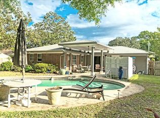 386 Oakland Cir, Fort Walton Beach, FL 32548