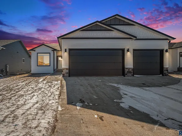 5409 E Lumin St, Sioux Falls, SD 57108