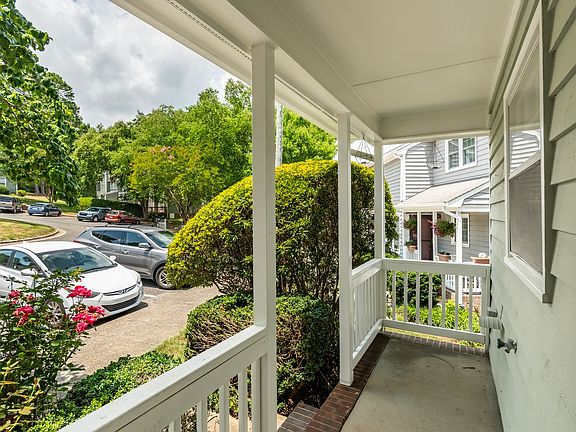 3rd image of 128 Shady Spring Pl