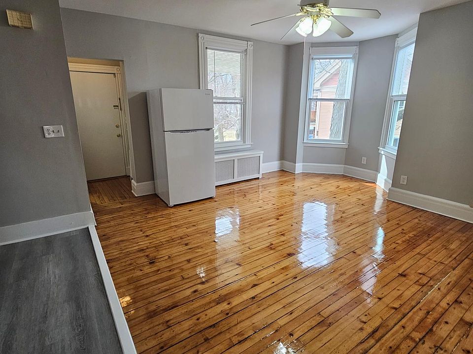 1st image of 174 Fountain St #2R