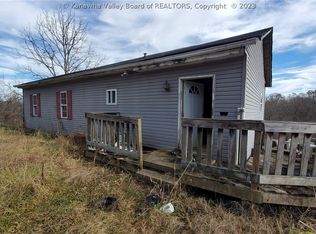 459B Angel Fork Rd, Saint Albans, WV 25177