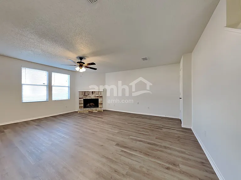 3112 Amber Waves Ln — Photo 5