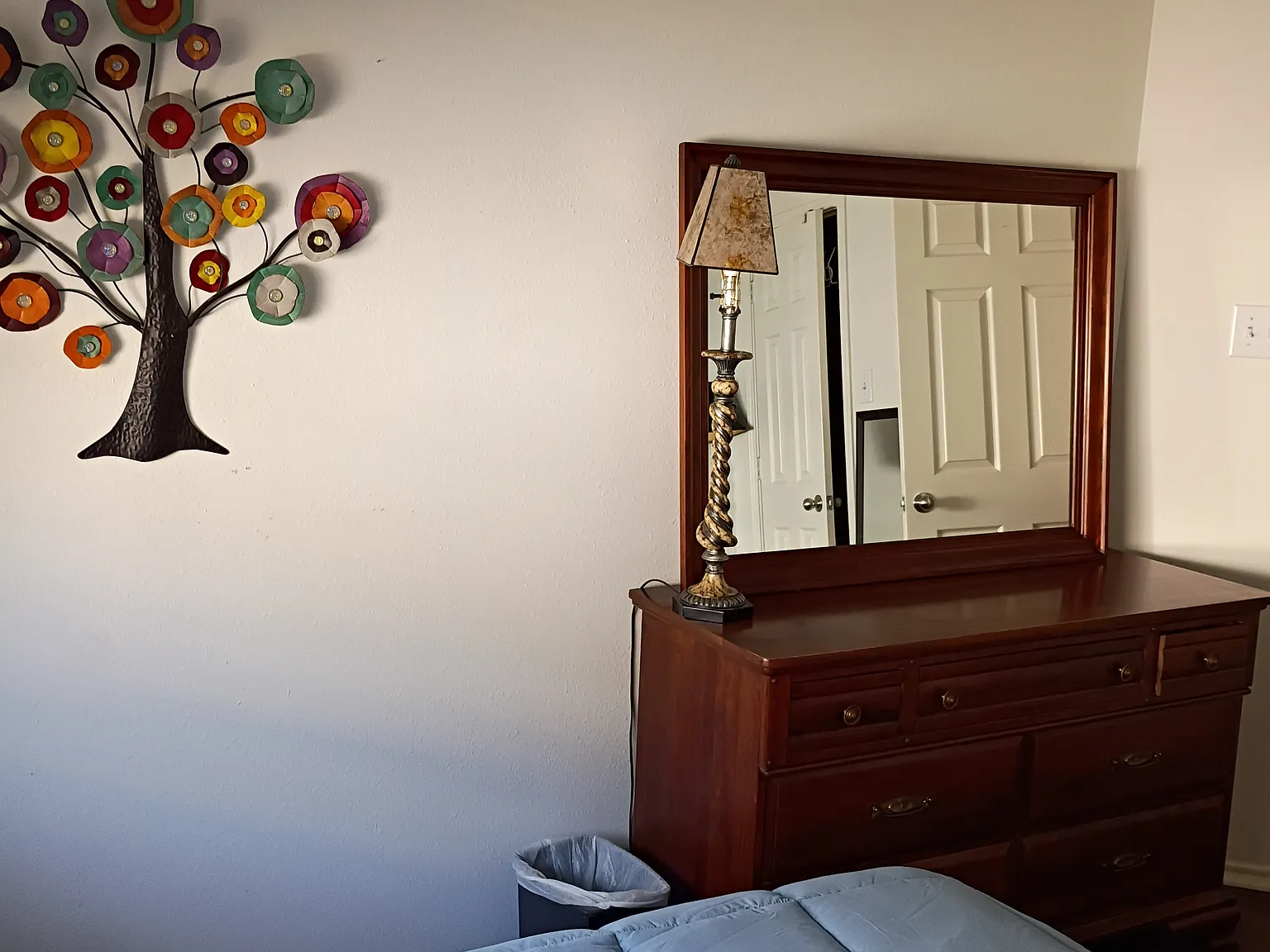 3 bed, 1969 sqft, $850 — Photo 4