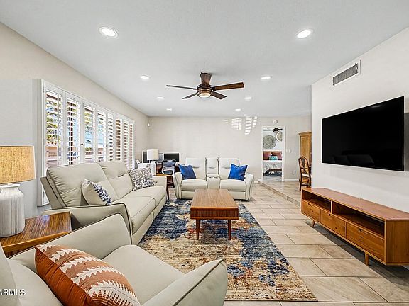 5th image of 1822 E TULANE Drive
