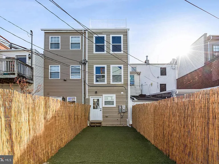 1534 S Charles St — Photo 38