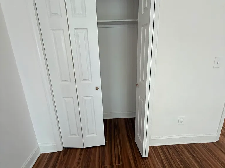 254 College Dr — Photo 6