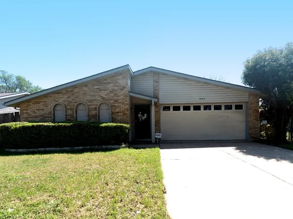 1605 Whittenburg Dr, Fort Worth, TX 76134