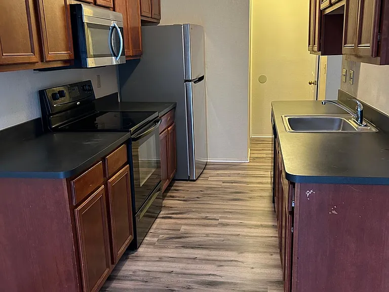 24969 Auburn Ln — Photo 14