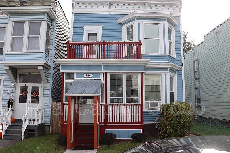 1st image of 244 4th Ave #2