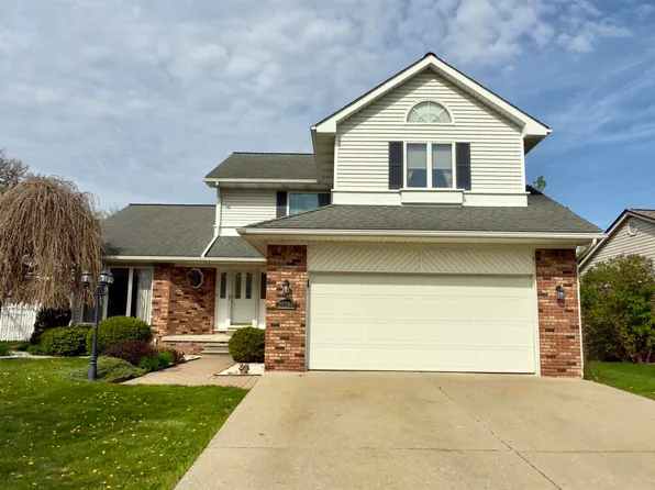 21380 Georgetown Rd, Woodhaven, MI 48183