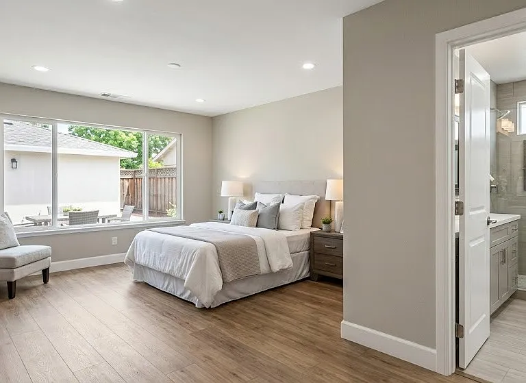 8308 Jason Ave — Photo 5