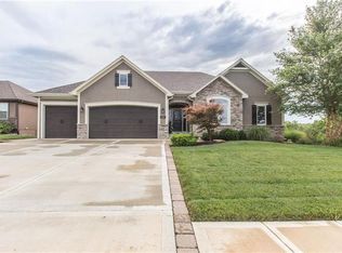 9201 N Belleview Ave, Kansas City, MO 64155
