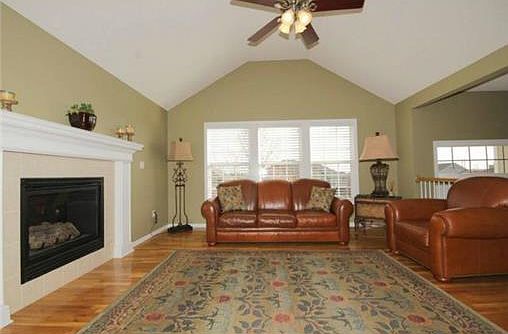 2nd image of 2106 NW Sycamore Ln
