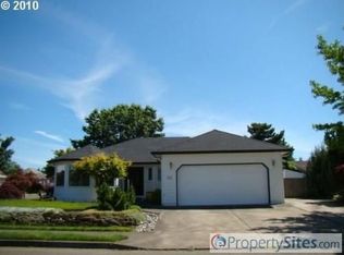 653 S Oak Pl, Canby, OR 97013