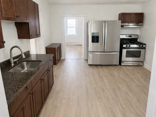 446 Baker Pl, Perth Amboy, NJ 08861