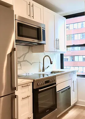 Rented by The Dermot Realty Management Company | media 41