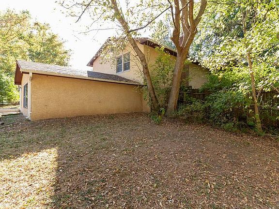 4th image of 886 Conestoga Dr