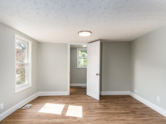 5th image of 1613 G St