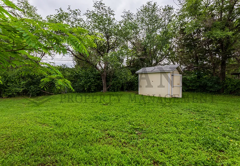 2450 N Prince St — Photo 3