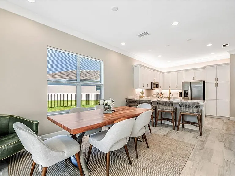 11453 Jacaranda Dr — Photo 12
