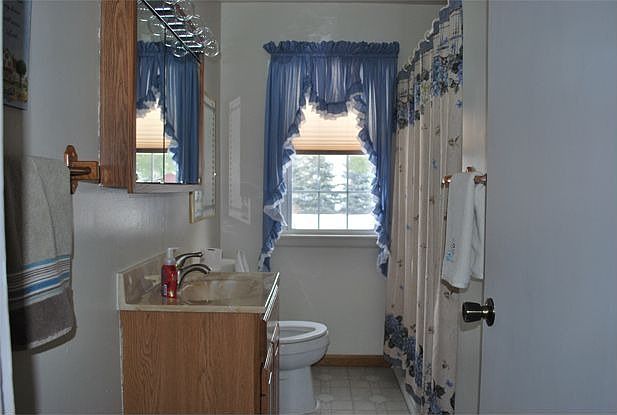 2nd image of 241 Birch St W