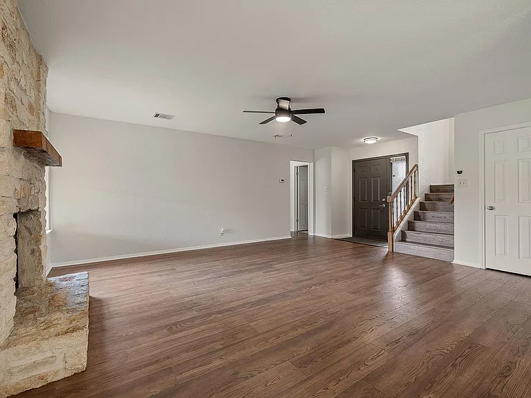 8905 Bridgewood Trl — Photo 7