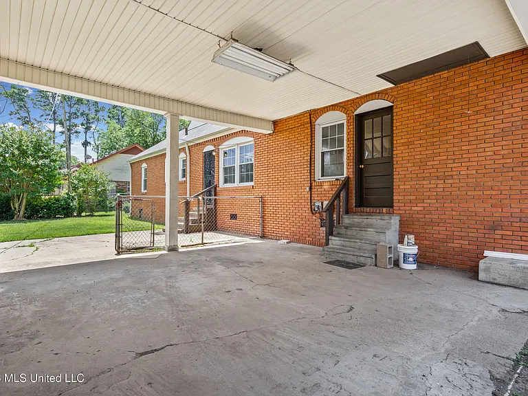 8846 Millbranch Rd — Photo 21
