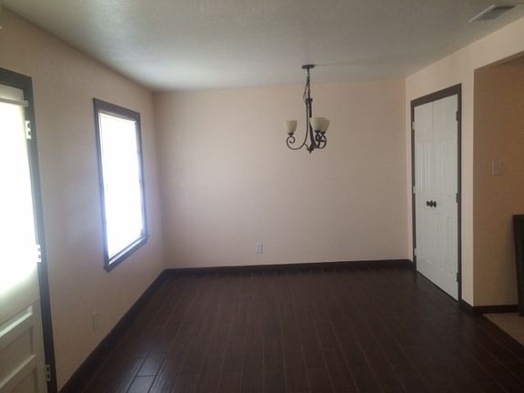 4th image of 1614 Dorothy Dr