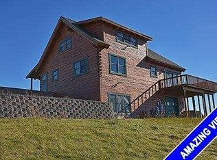 N6659 Weber View Dr, Iron Ridge, WI 53035