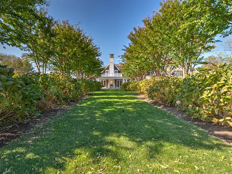 587 Sagaponack Rd — Photo 90
